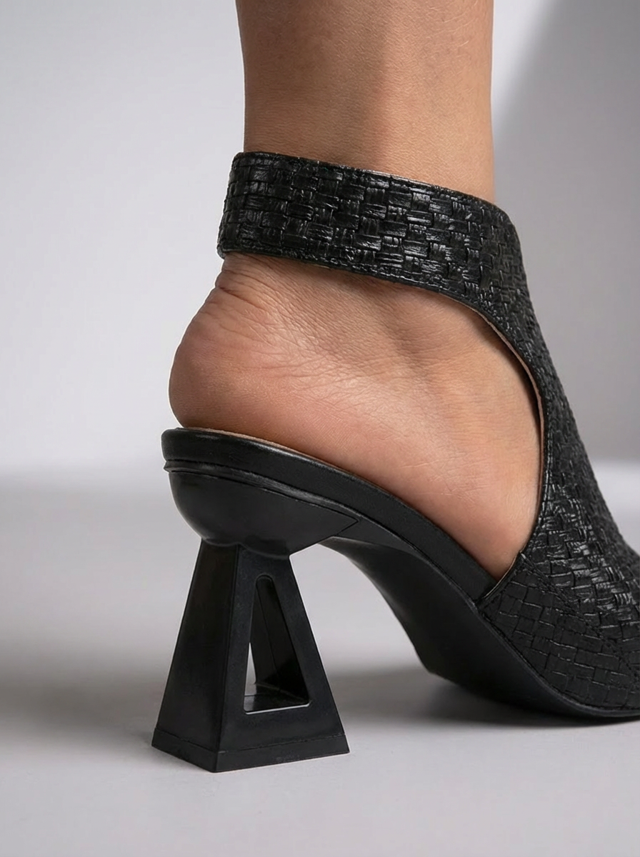Isabelle | Elegant Heeled Sandals